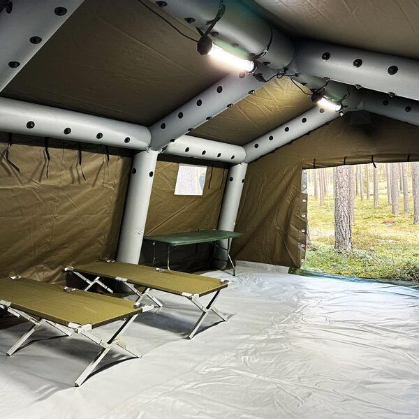 telts apgaismojums un aprīkojums